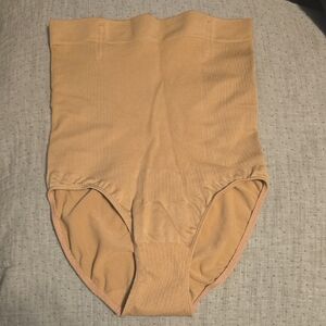 Shapermint Essentials High-Waisted Briefs in Beige